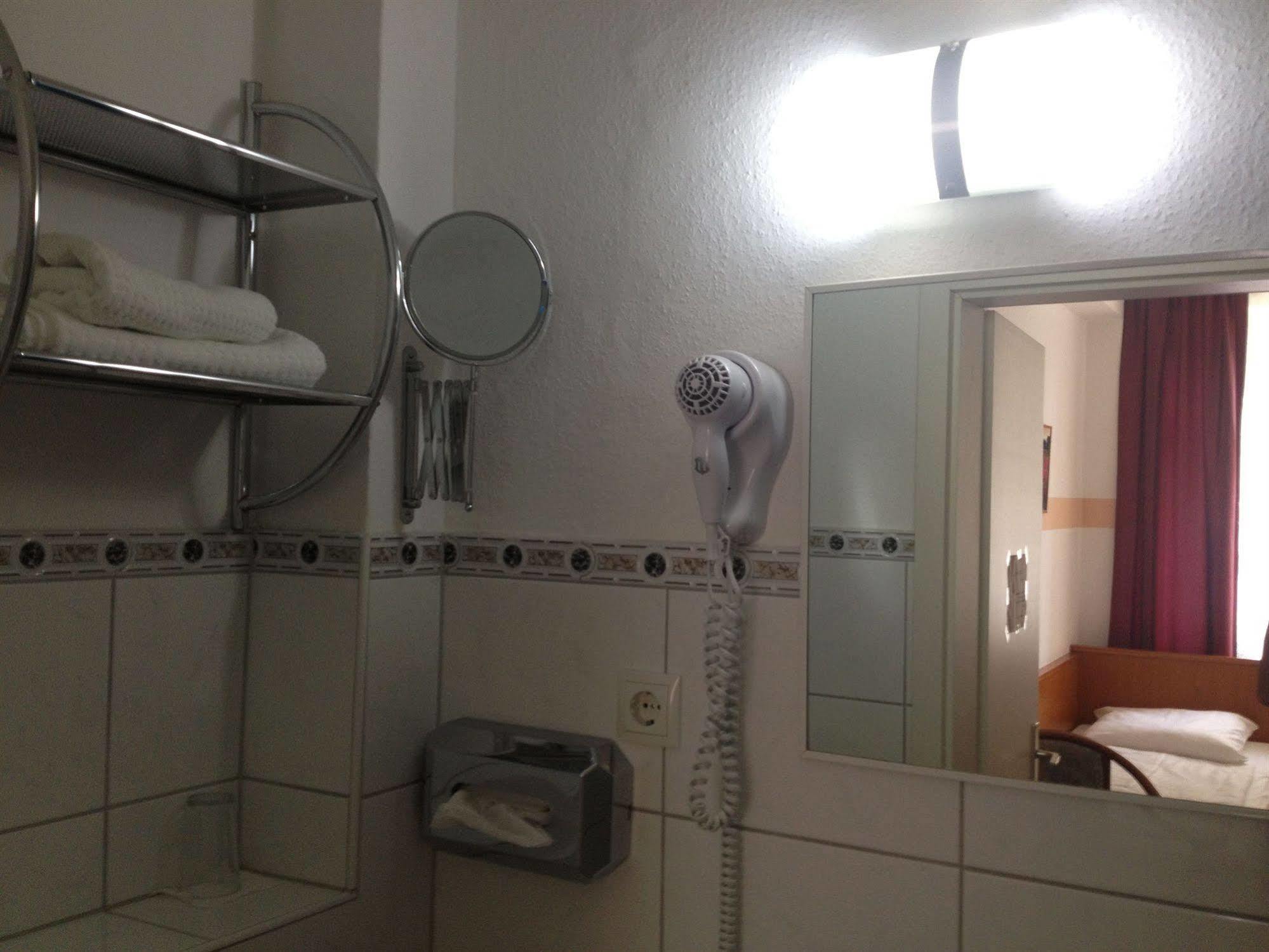 Itm Hotel Oase Hamburg Dış mekan fotoğraf